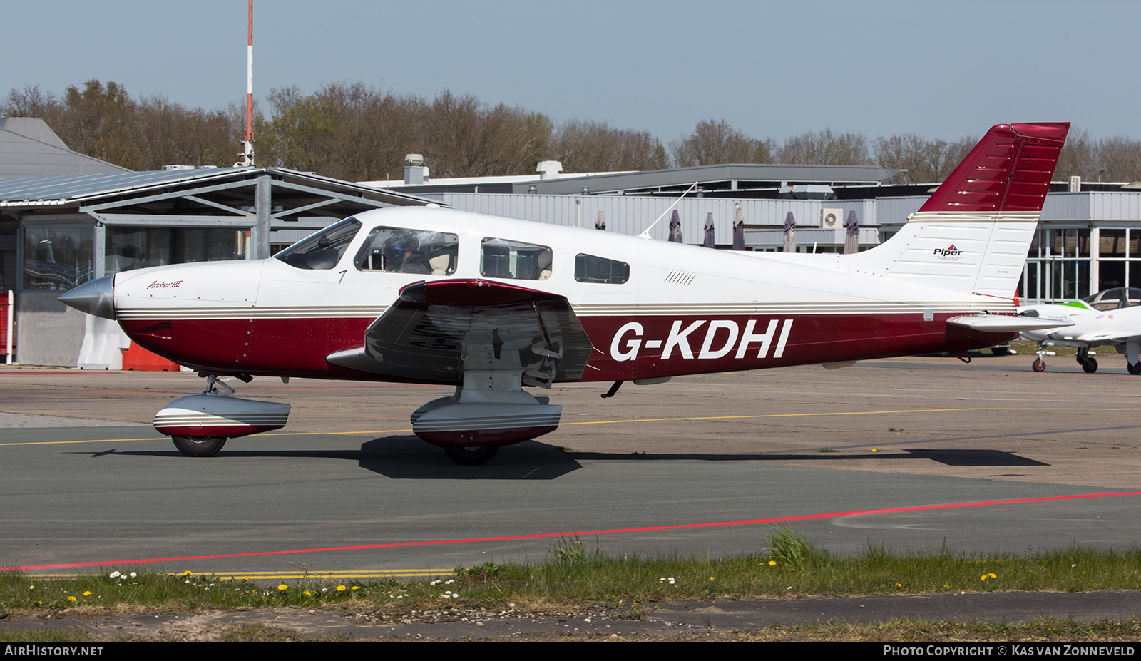 Aircraft Photo of G-KDHI | Piper PA-28-181 Archer III | AirHistory.net #357599