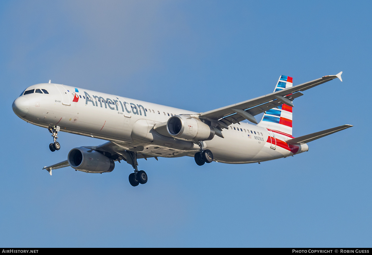 Aircraft Photo of N923US | Airbus A321-231 | American Airlines | AirHistory.net #357632