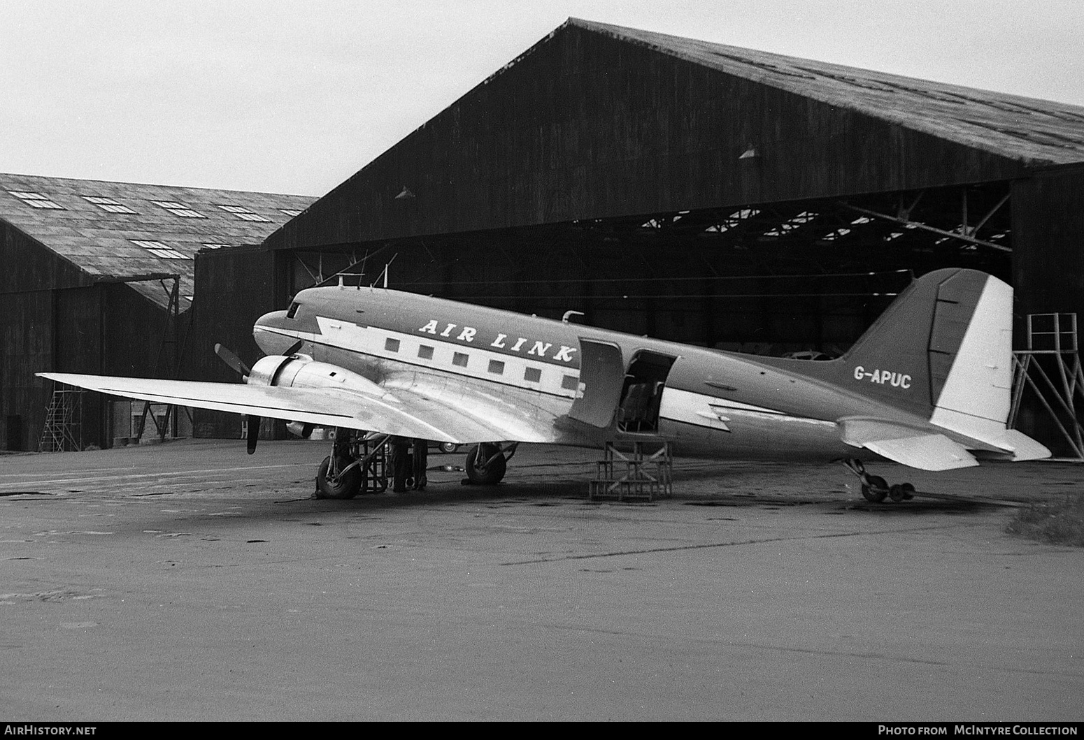 Aircraft Photo of G-APUC | Douglas C-47A Skytrain | Air Links | AirHistory.net #357639
