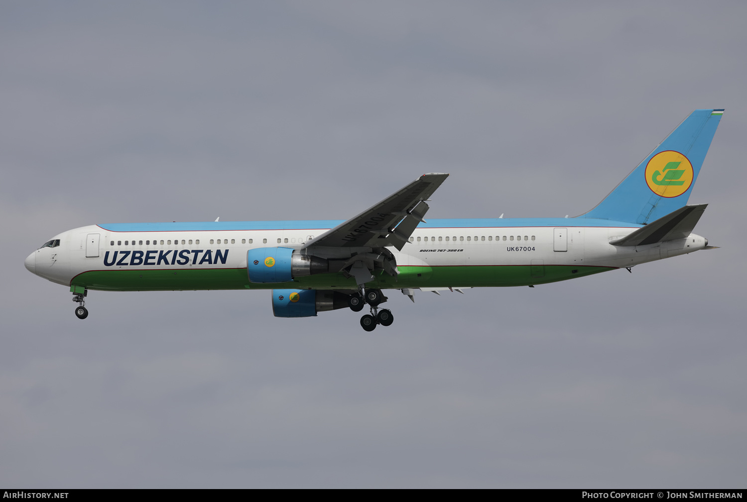 Aircraft Photo of UK67004 | Boeing 767-33P/ER | Uzbekistan Airways | AirHistory.net #357695
