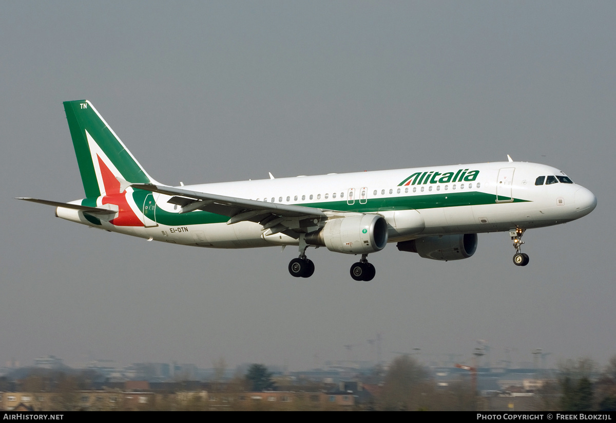 Aircraft Photo of EI-DTN | Airbus A320-216 | Alitalia | AirHistory.net #357721