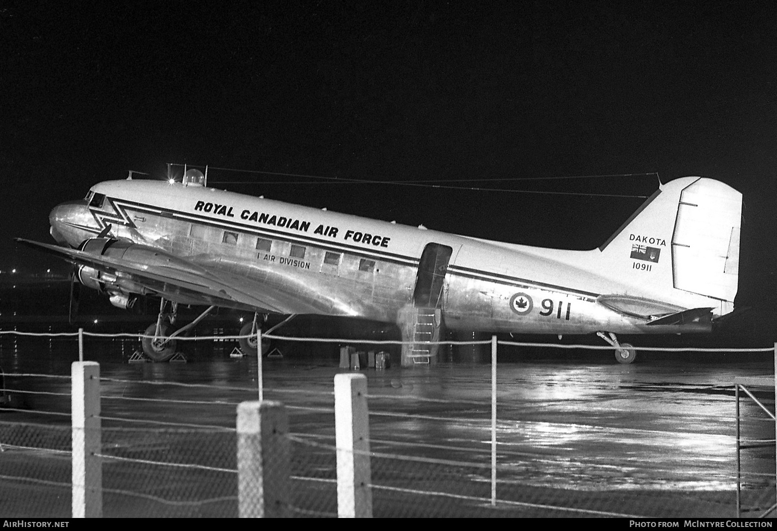 Aircraft Photo of 10911 | Douglas C-47A Dakota Mk.3F | Canada - Air Force | AirHistory.net #357732