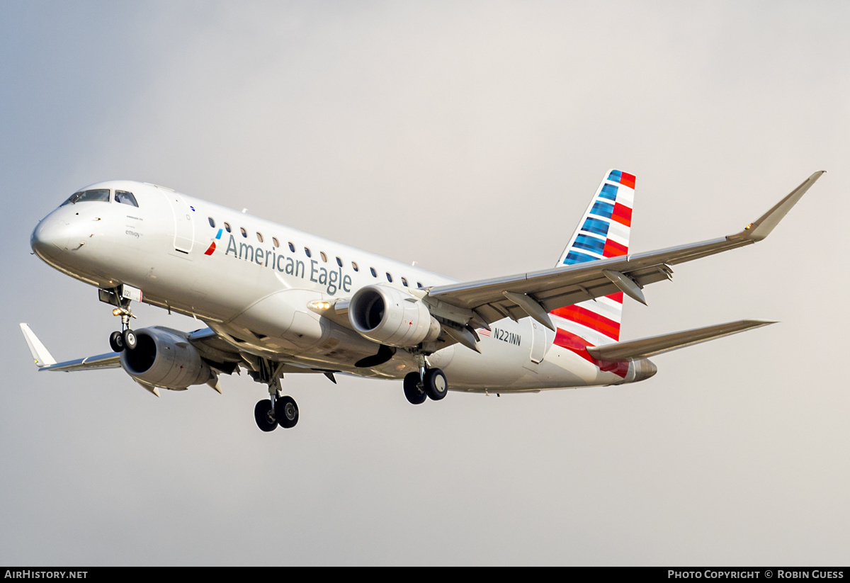 Aircraft Photo of N221NN | Embraer 175LR (ERJ-170-200LR) | American Eagle | AirHistory.net #357734