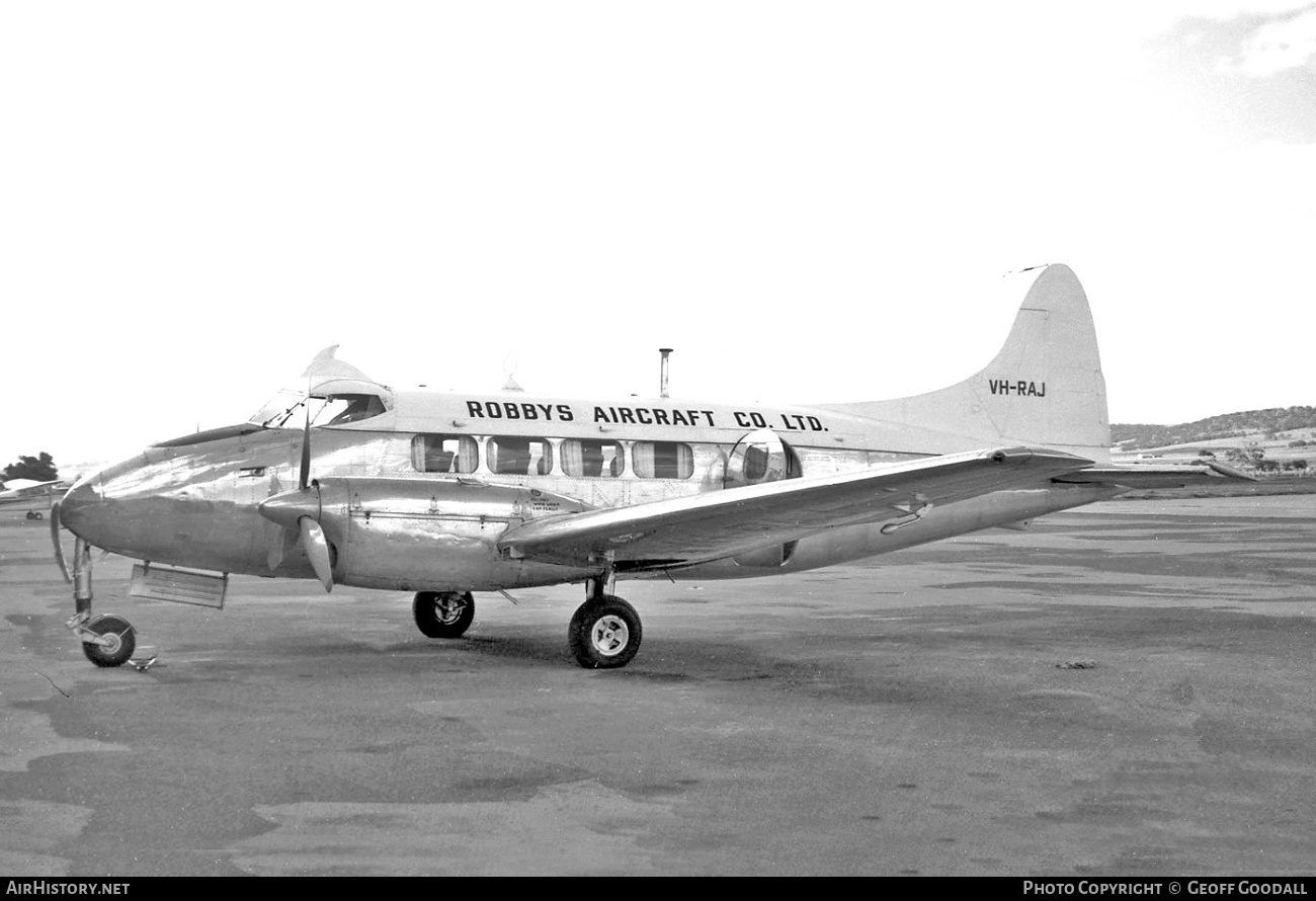 Aircraft Photo of VH-RAJ | De Havilland D.H. 104 Dove 5 | Robby's Aircraft | AirHistory.net #357758