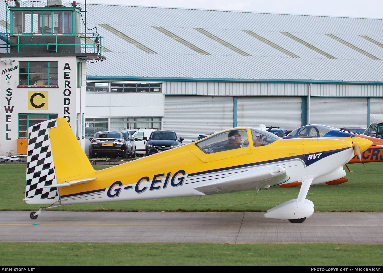 Aircraft Photo of G-CEIG | Van's RV-7 | AirHistory.net #357797