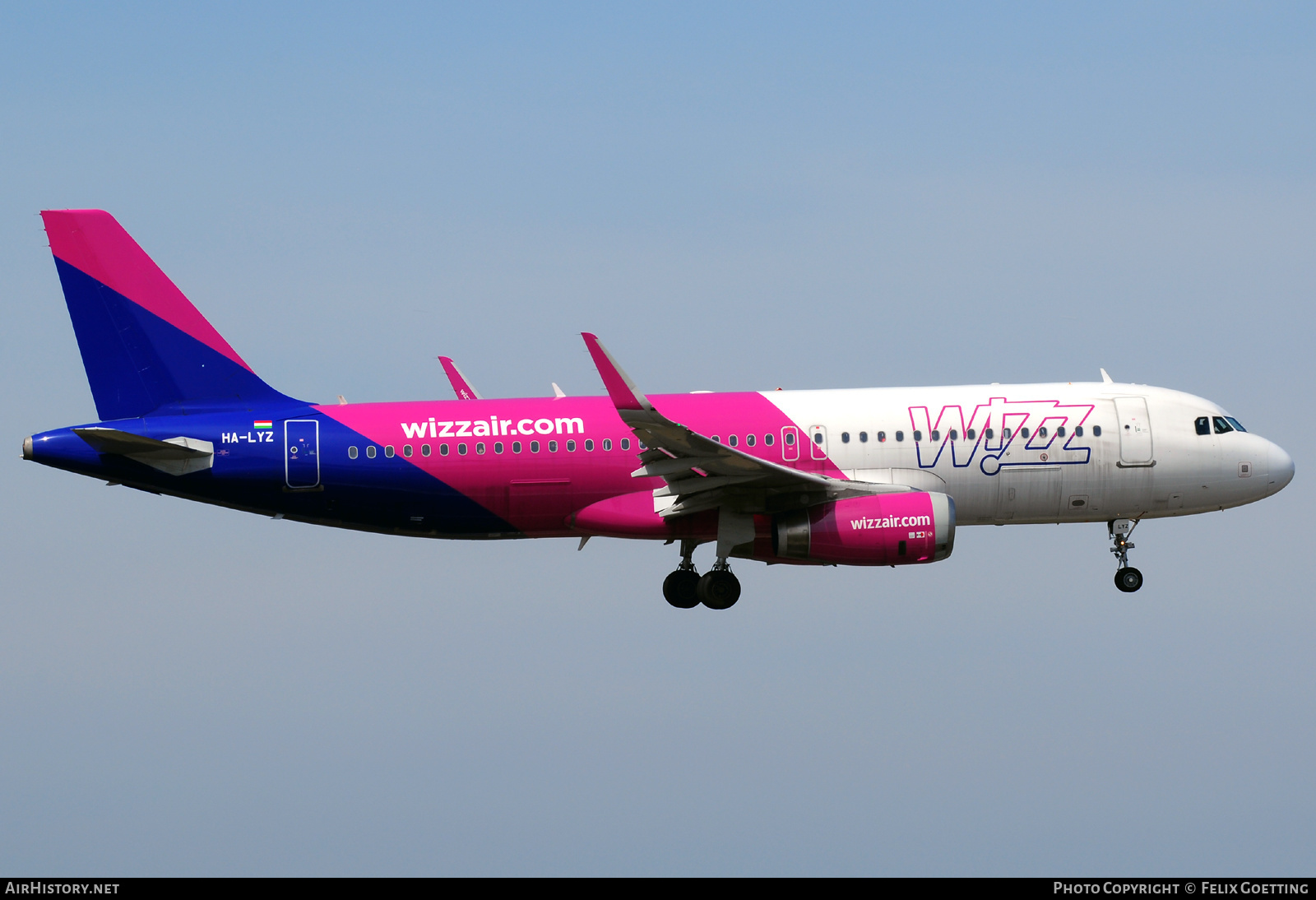 Aircraft Photo of HA-LYZ | Airbus A320-232 | Wizz Air | AirHistory.net #357837