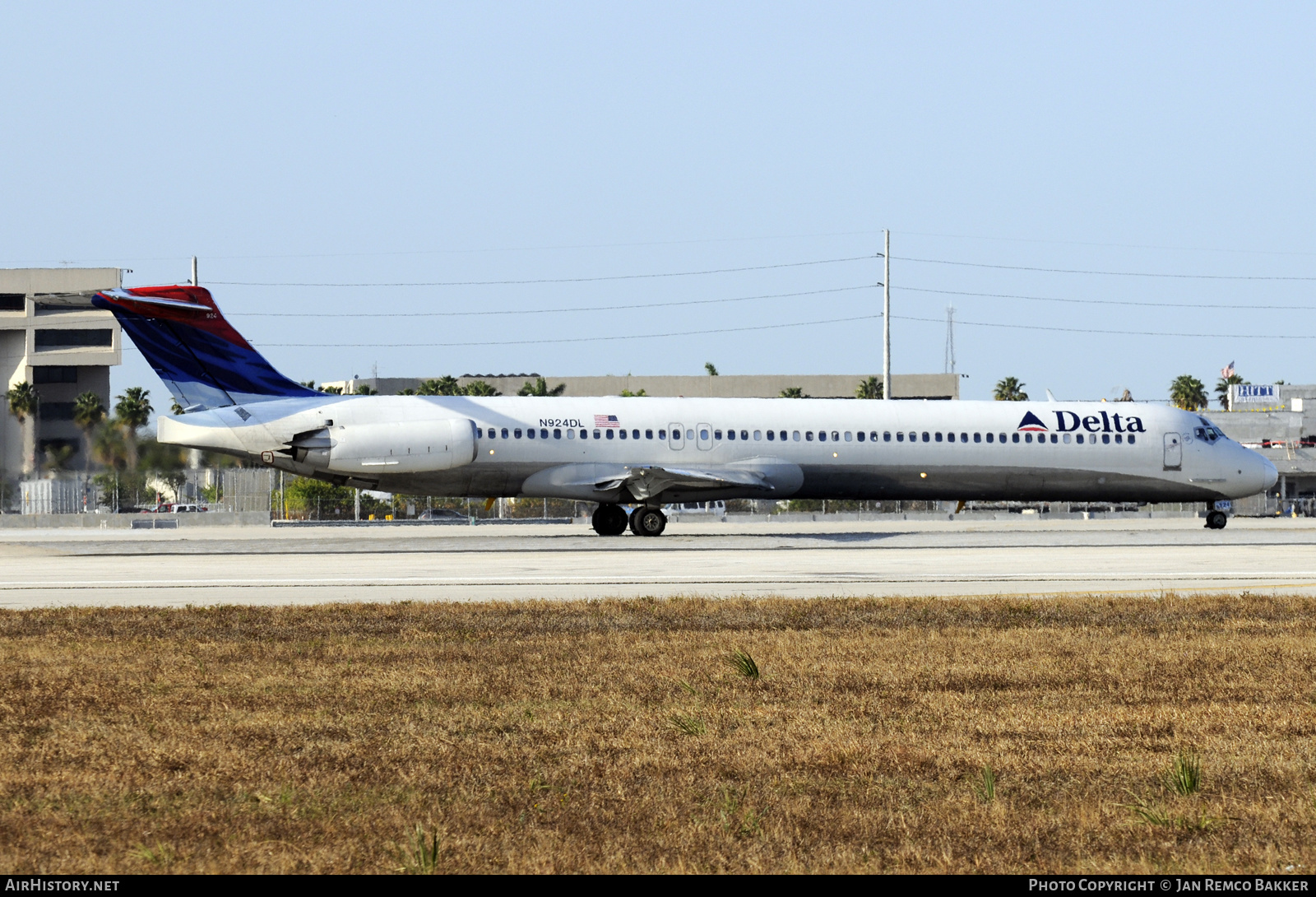 Aircraft Photo of N924DL | McDonnell Douglas MD-88 | Delta Air Lines | AirHistory.net #357841