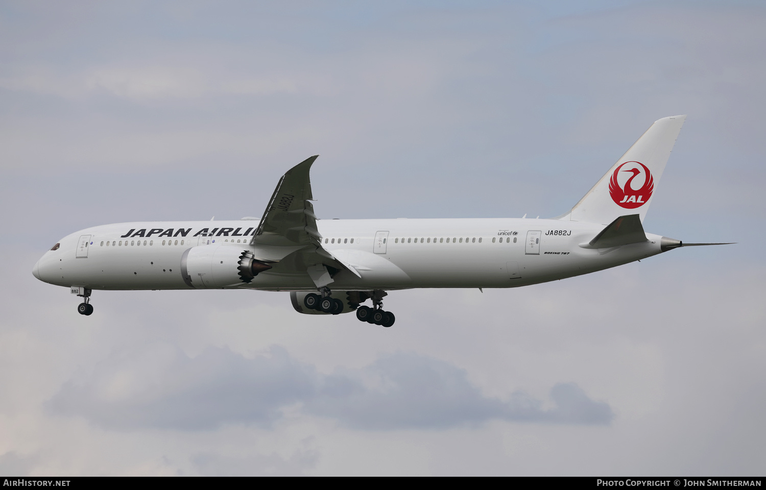 Aircraft Photo of JA882J | Boeing 787-9 Dreamliner | Japan Airlines - JAL | AirHistory.net #357861