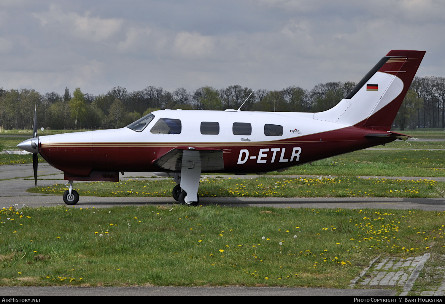 Aircraft Photo of D-ETLR | Piper PA-46-350P Malibu Mirage | AirHistory.net #357917