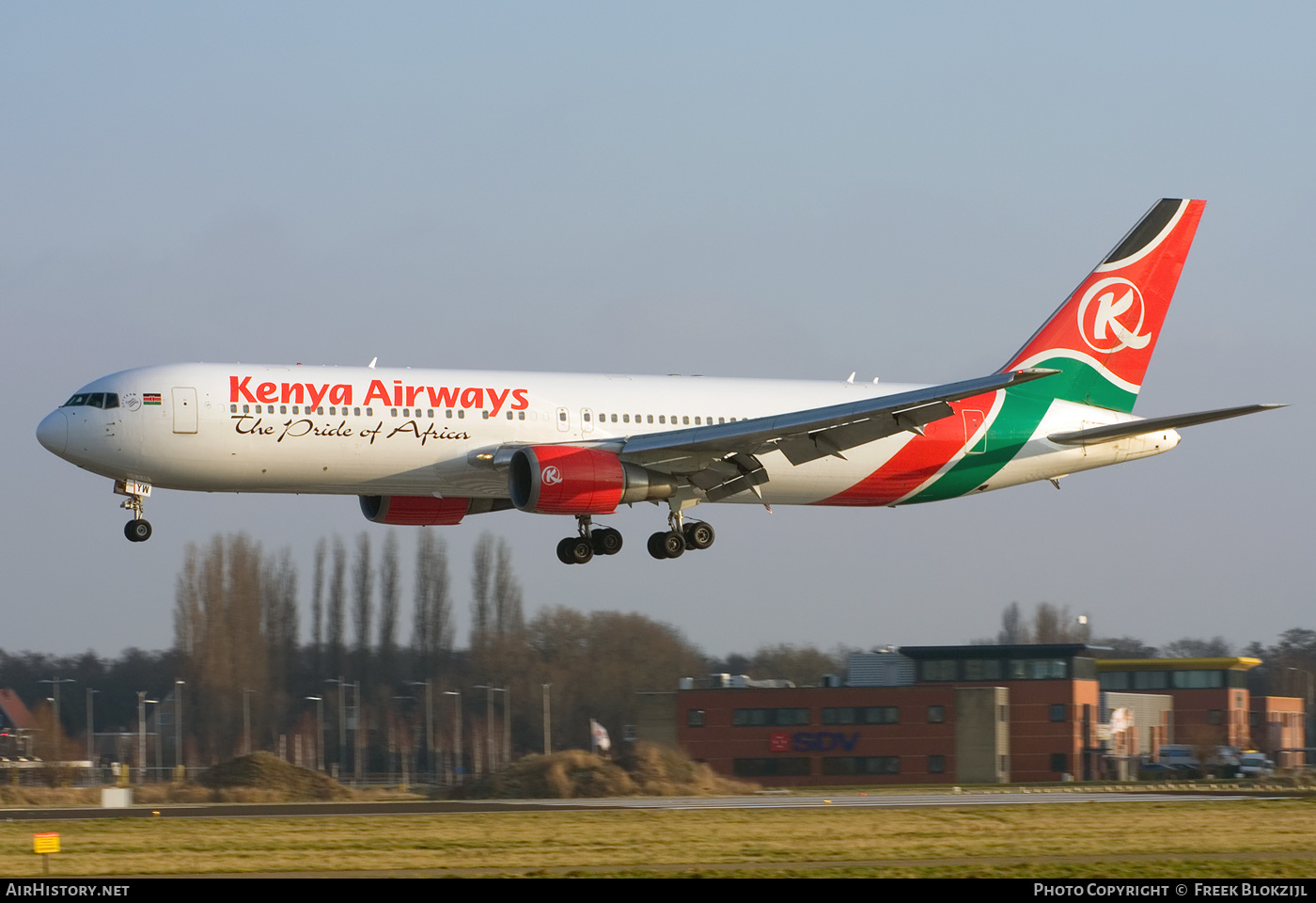 Aircraft Photo of 5Y-KYW | Boeing 767-319/ER | Kenya Airways | AirHistory.net #357990