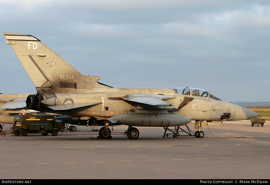 Aircraft Photo of ZE254 | Panavia Tornado F3 | UK - Air Force | AirHistory.net #358064