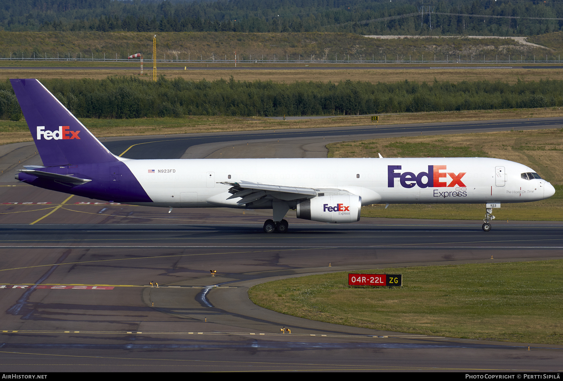 Aircraft Photo of N923FD | Boeing 757-204(SF) | FedEx Express - Federal Express | AirHistory.net #358086