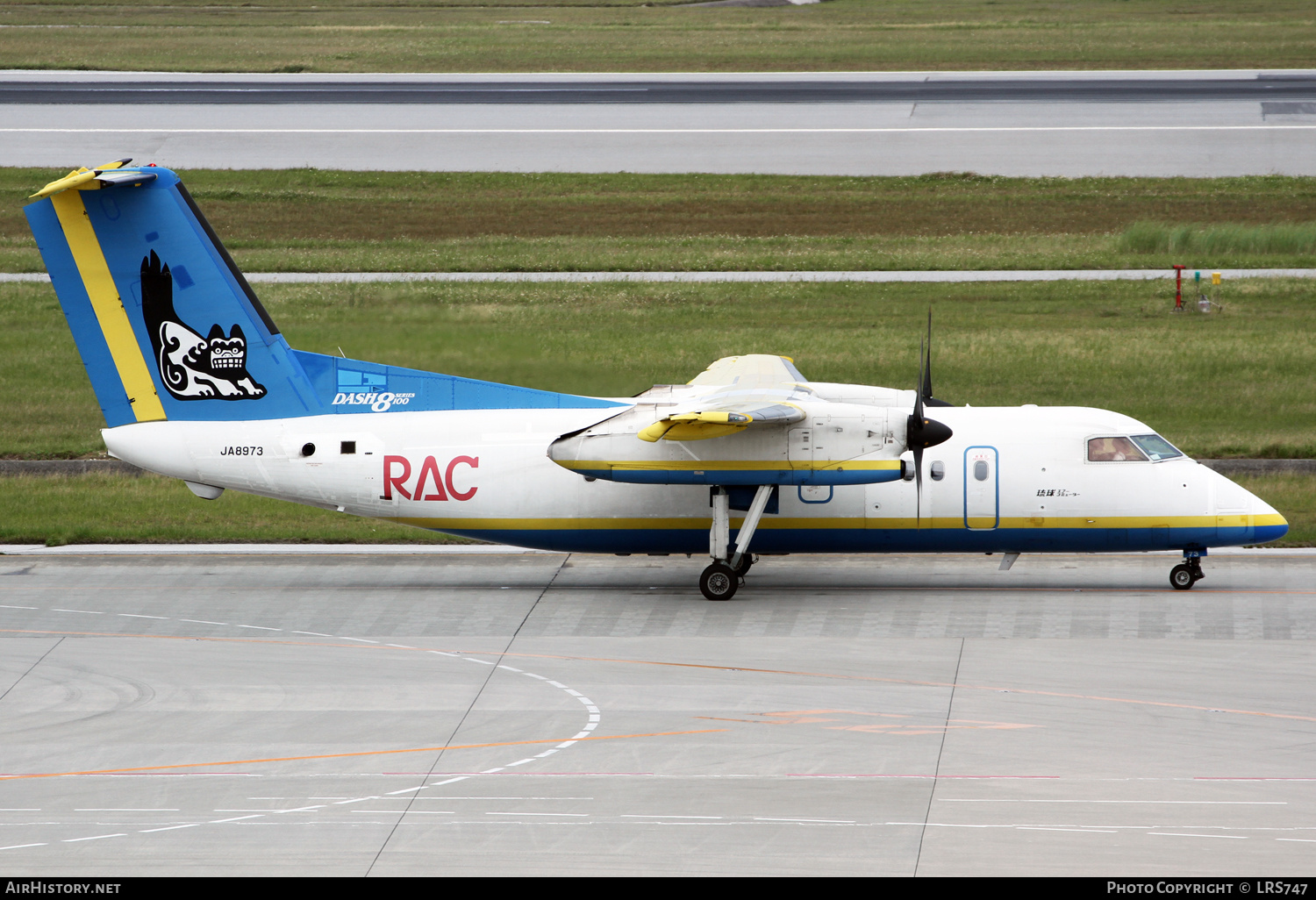 Aircraft Photo of JA8973 | Bombardier DHC-8-103Q Dash 8 | RAC - Ryukyu Air Commuter | AirHistory.net #358159