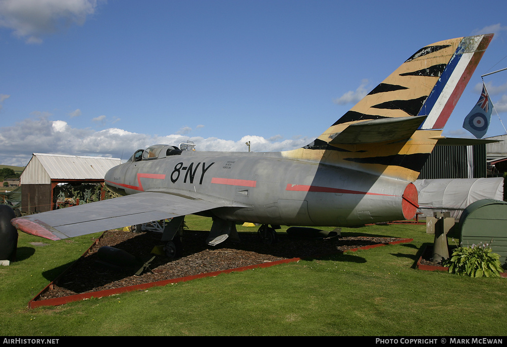 Aircraft Photo of 318 | Dassault MD-454 Mystere IV A | France - Air Force | AirHistory.net #358341