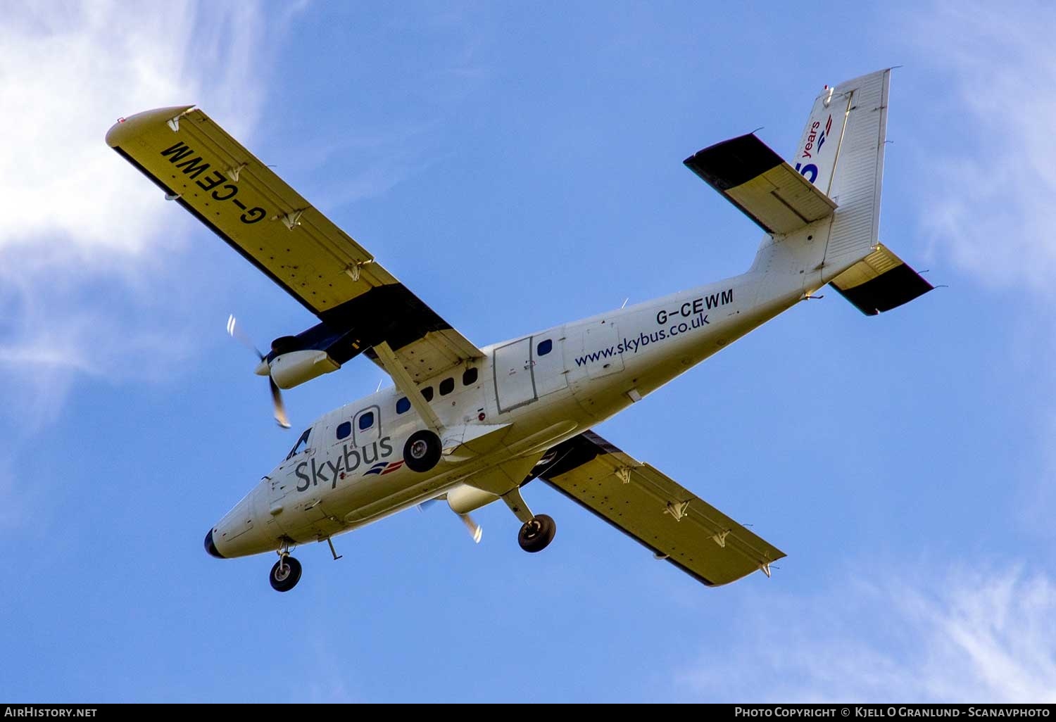 Aircraft Photo of G-CEWM | De Havilland Canada DHC-6-300 Twin Otter | Isles of Scilly Skybus | AirHistory.net #358496