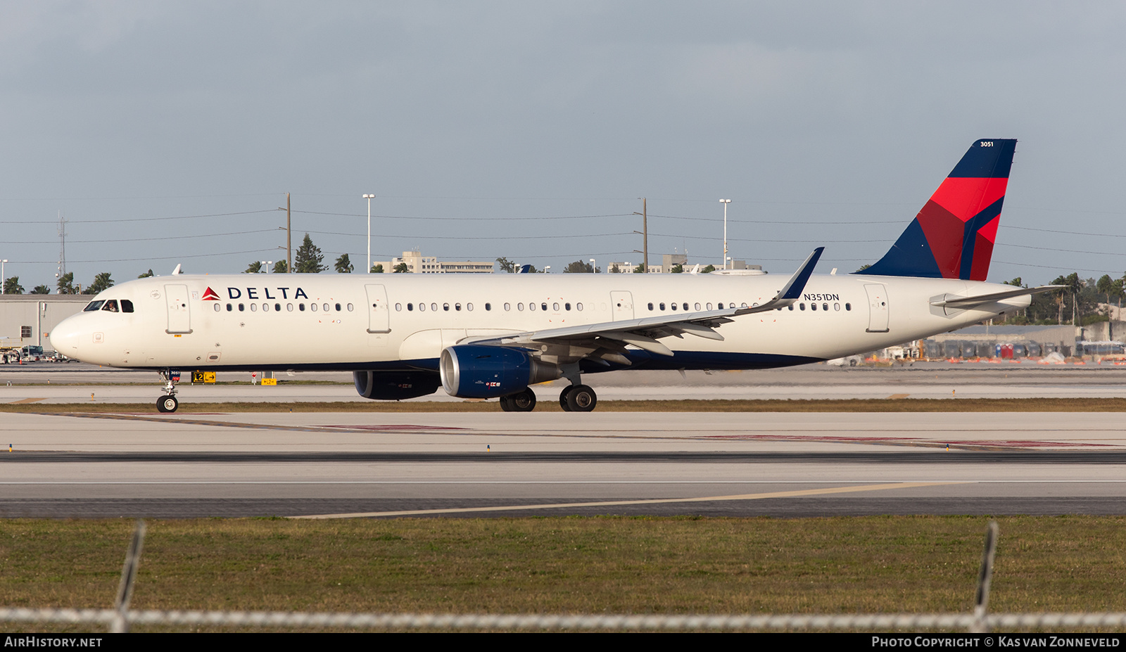 Aircraft Photo of N351DN | Airbus A321-211 | Delta Air Lines | AirHistory.net #358500