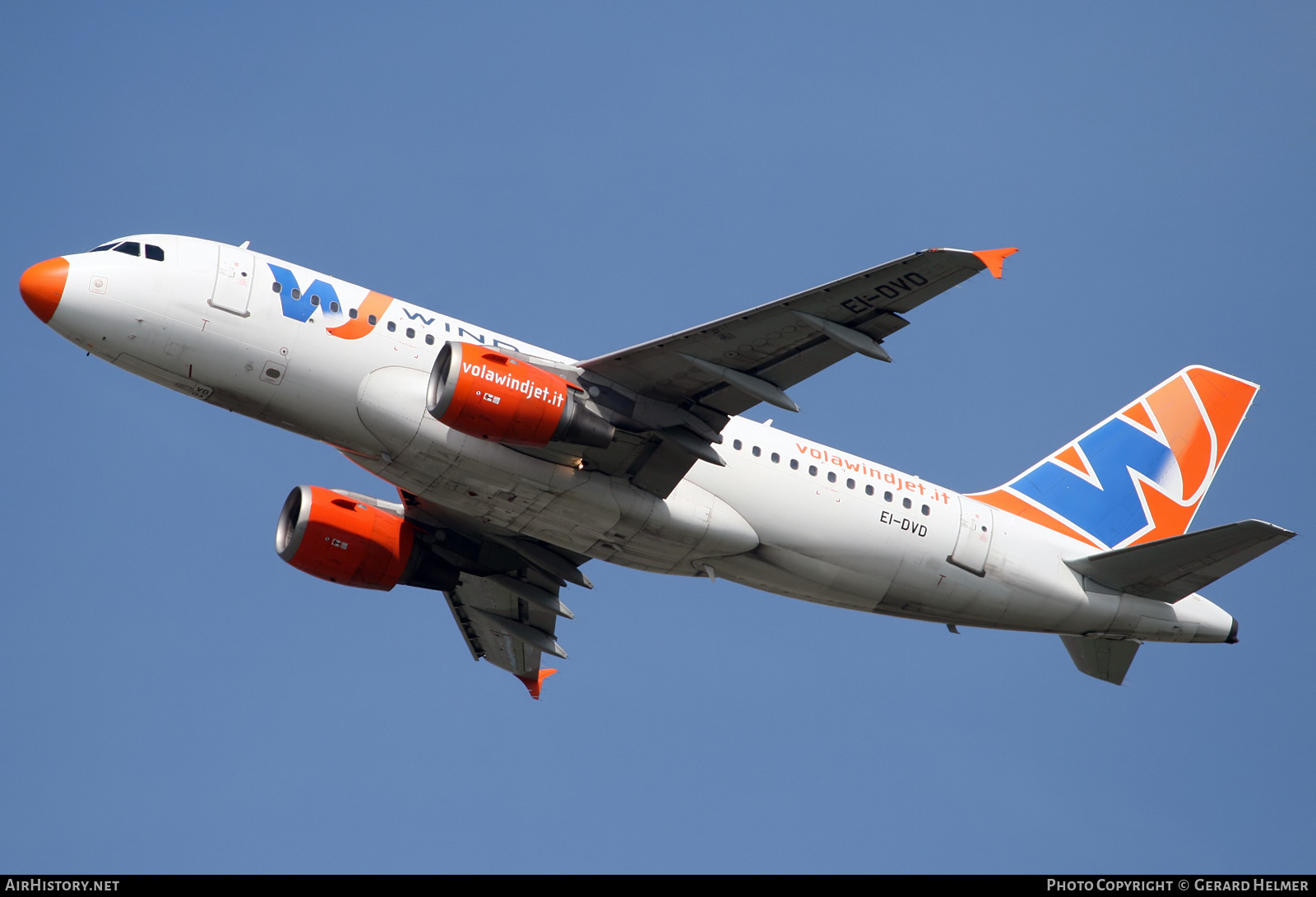 Aircraft Photo of EI-DVD | Airbus A319-113 | Wind Jet | AirHistory.net #358520