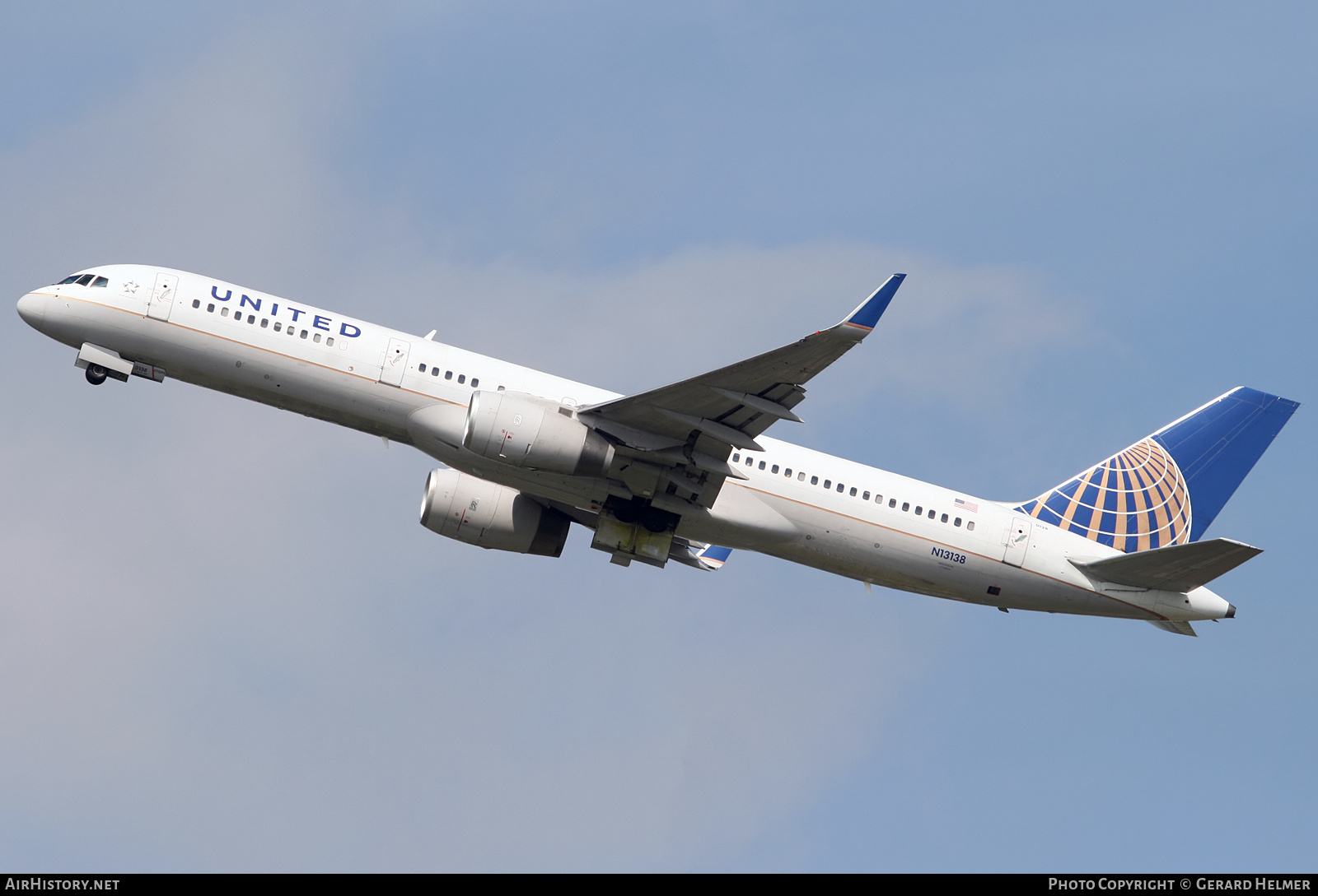 Aircraft Photo of N13138 | Boeing 757-224 | United Airlines | AirHistory.net #358527