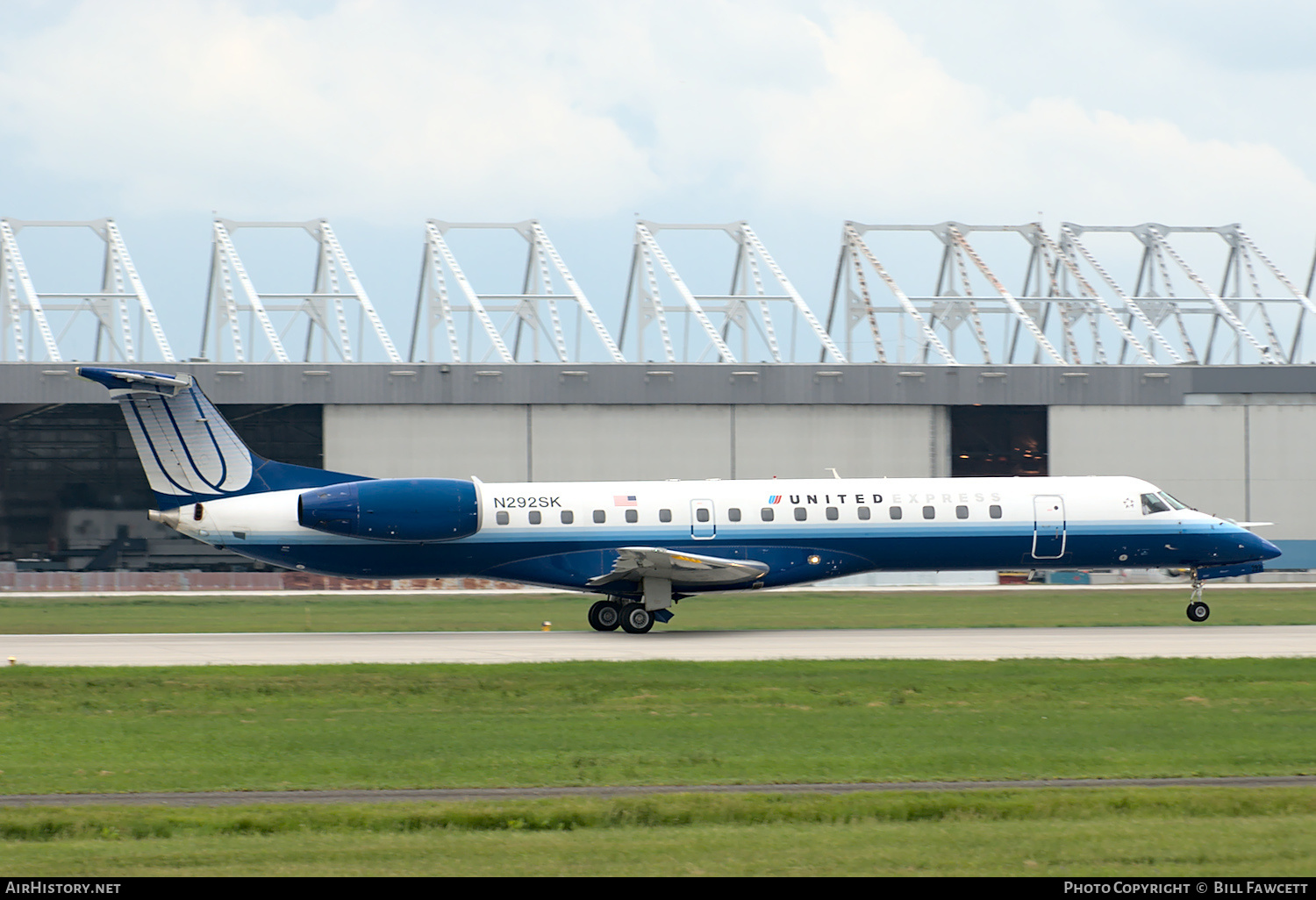 Aircraft Photo of N292SK | Embraer ERJ-145LR (EMB-145LR) | United Express | AirHistory.net #358583