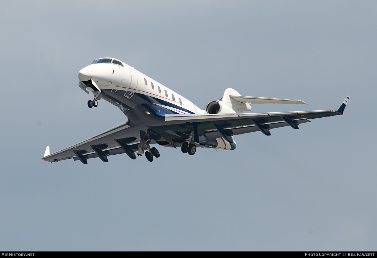 Aircraft Photo of N514FX | Bombardier Challenger 300 (BD-100-1A10) | AirHistory.net #358598