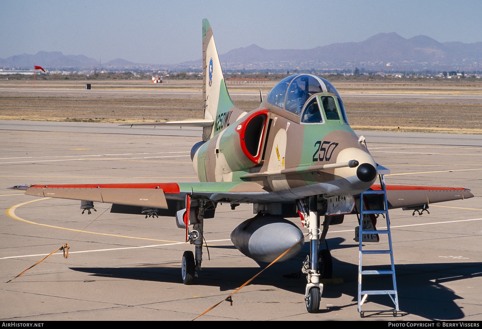 Aircraft Photo of N250WL | Douglas TA-4J Skyhawk | ATSI - Advanced Training Systems International | AirHistory.net #358663