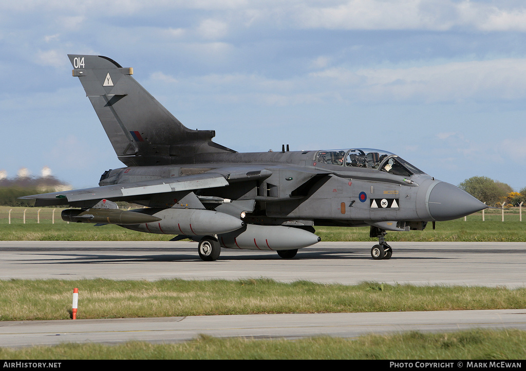 Aircraft Photo of ZA405 | Panavia Tornado GR4A | UK - Air Force | AirHistory.net #358676