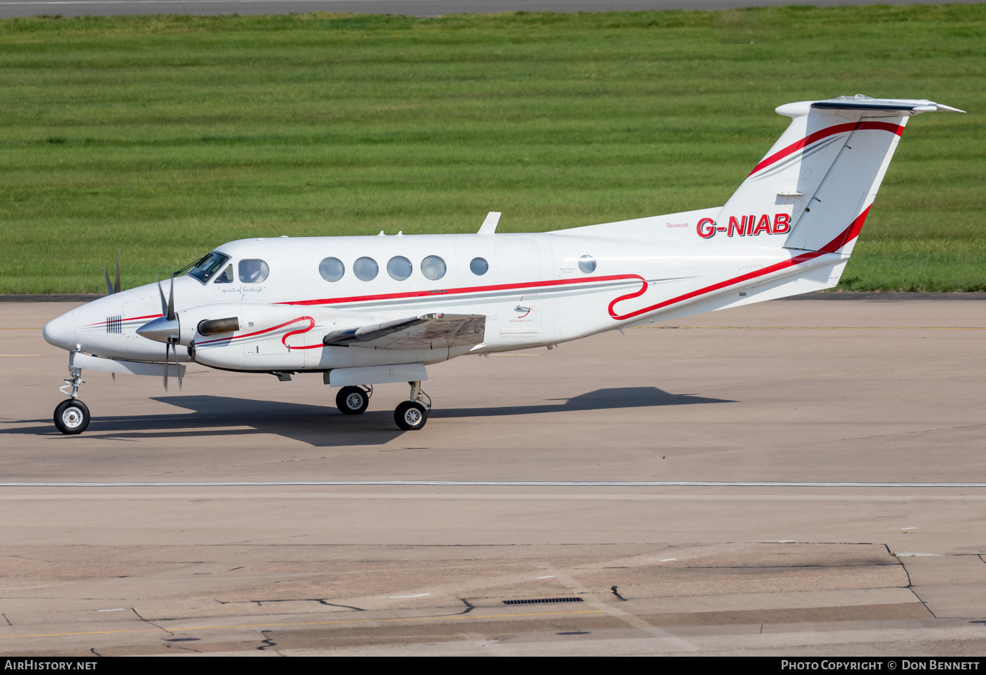 Aircraft Photo of G-NIAB | Beech 200C Super King Air | AirHistory.net #358680