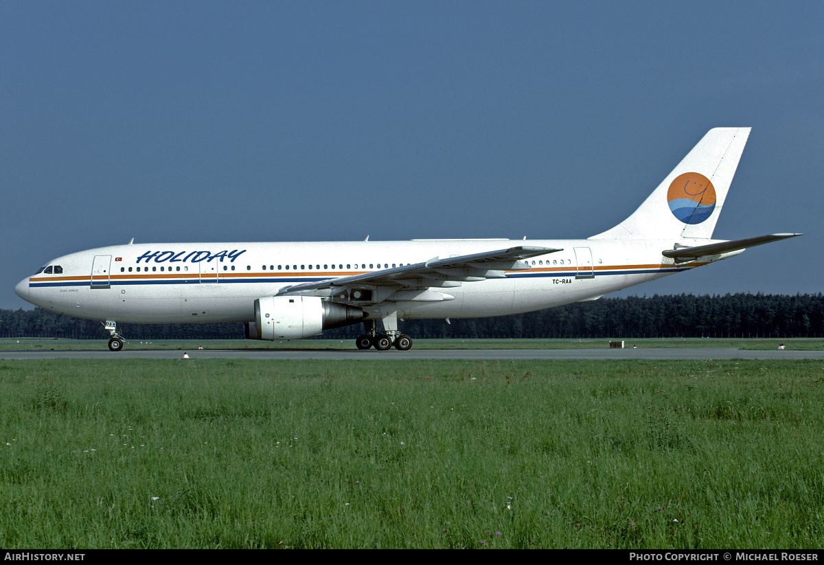 Aircraft Photo of TC-RAA | Airbus A300B4-203 | Holiday Airlines | AirHistory.net #358701