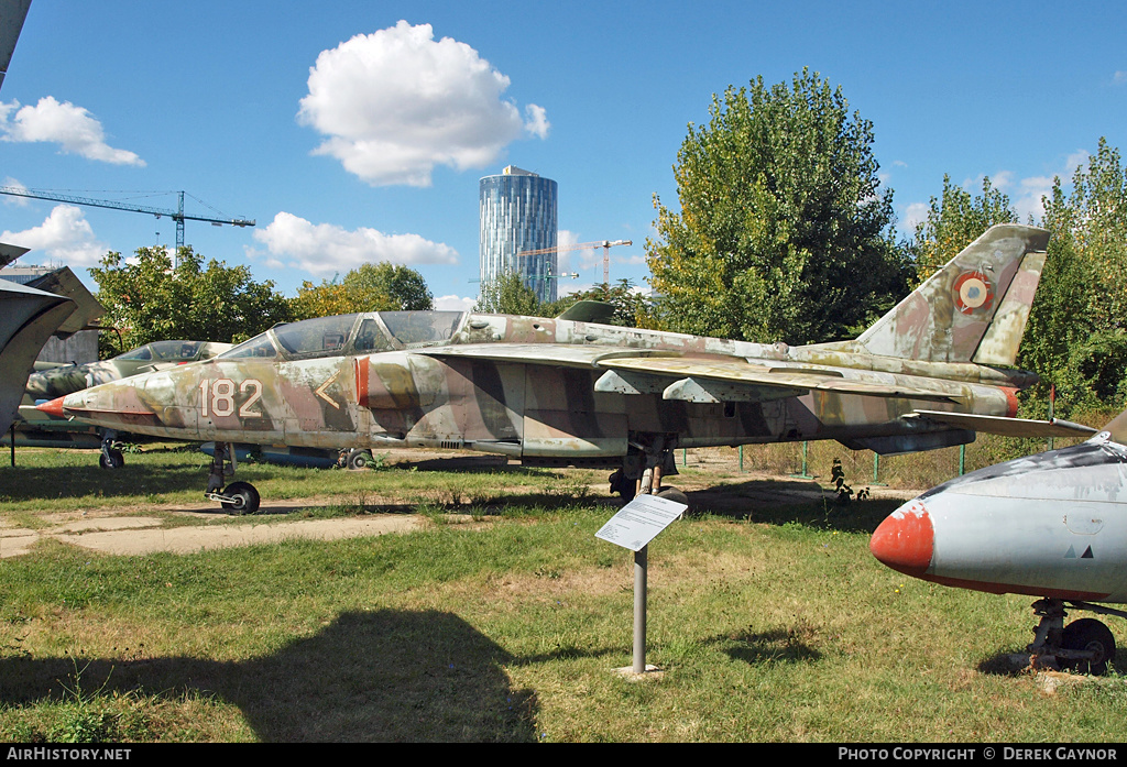 Aircraft Photo of 182 | Craiova IAR-93DC Vultur | Romania - Air Force | AirHistory.net #358734