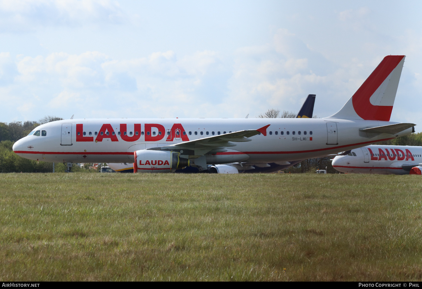 Aircraft Photo of 9H-LMI | Airbus A320-214 | Lauda | AirHistory.net #358785