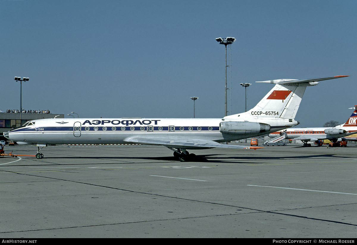 Aircraft Photo of CCCP-65754 | Tupolev Tu-134A | Aeroflot | AirHistory.net #358866