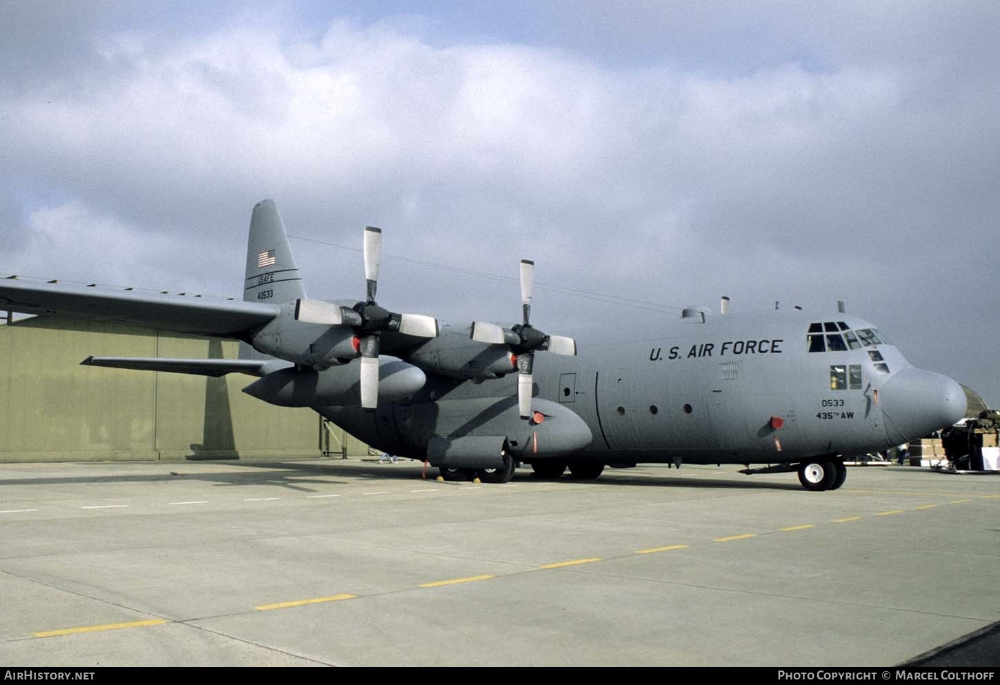 Aircraft Photo of 64-0533 / 40533 | Lockheed C-130E Hercules (L-382) | USA - Air Force | AirHistory.net #358913