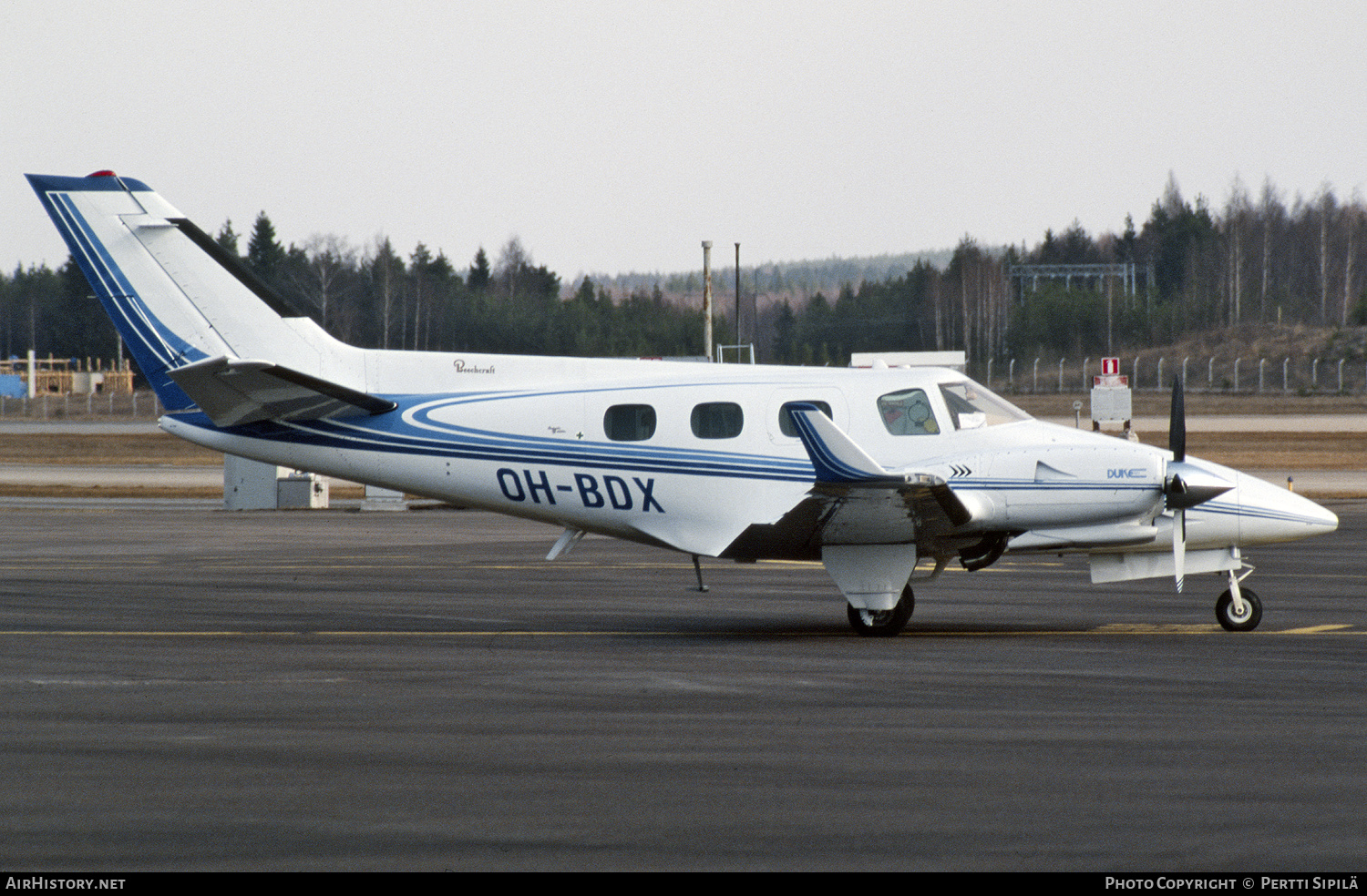 Aircraft Photo of OH-BDX | Beech A60 Duke | AirHistory.net #359041