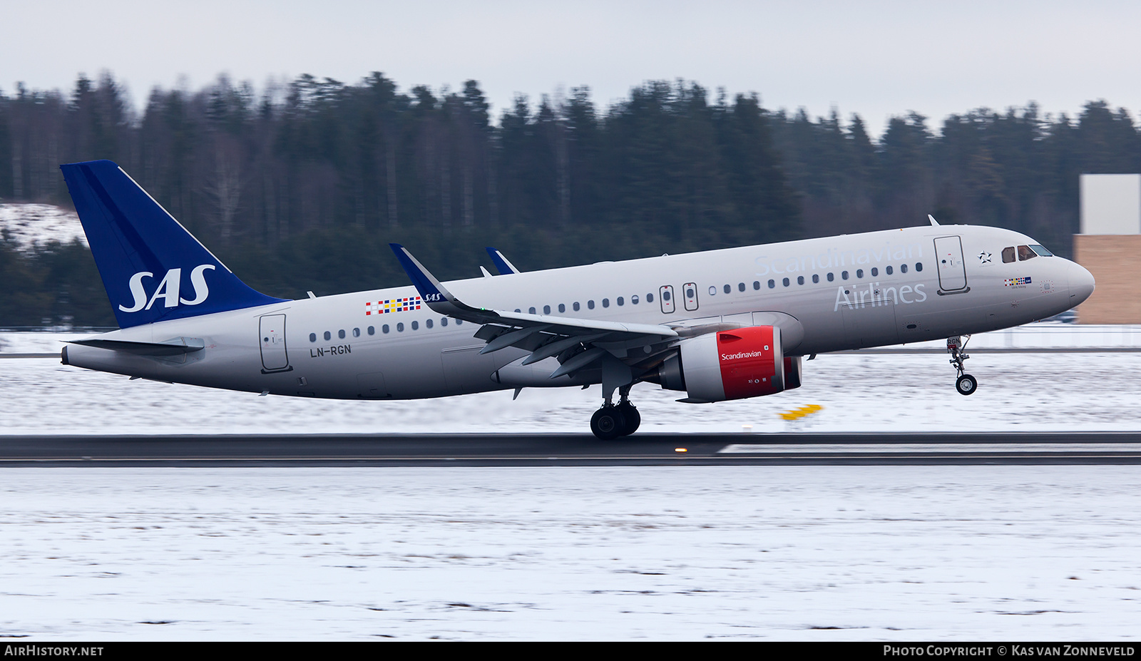 Aircraft Photo of LN-RGN | Airbus A320-251N | Scandinavian Airlines - SAS | AirHistory.net #359107