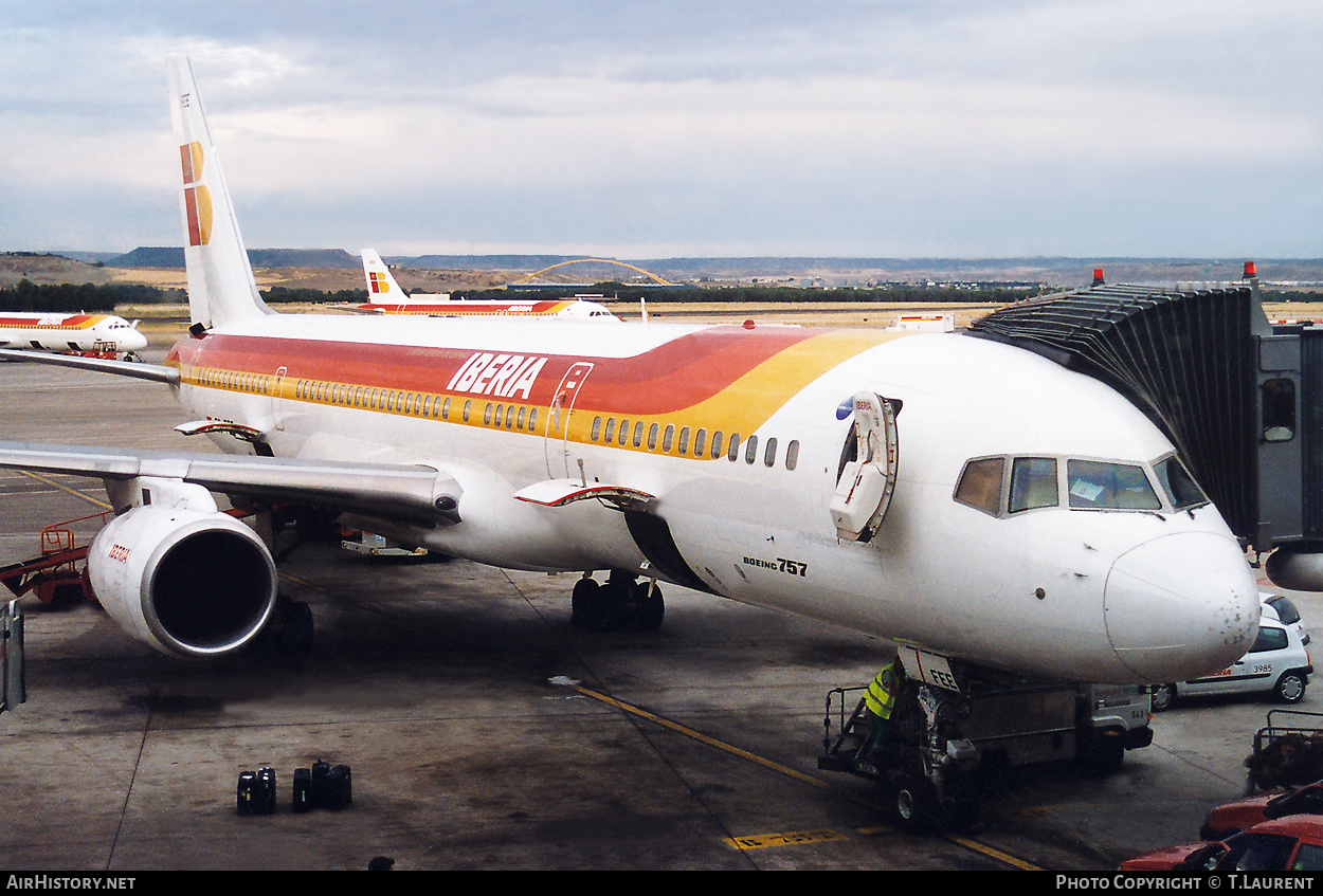 Aircraft Photo of EC-FEE | Boeing 757-236 | Iberia | AirHistory.net #359124