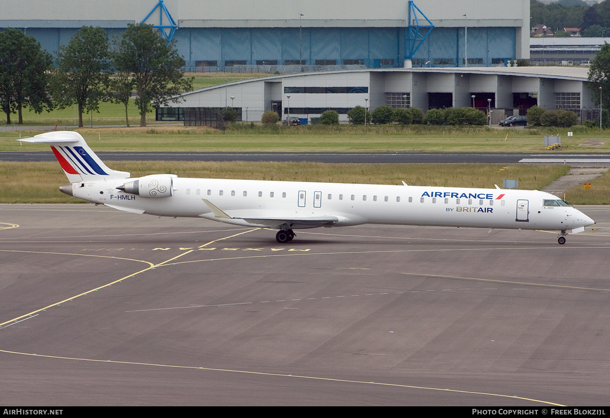 Aircraft Photo of F-HMLH | Bombardier CRJ-1000EL NG (CL-600-2E25) | Air France | AirHistory.net #359323