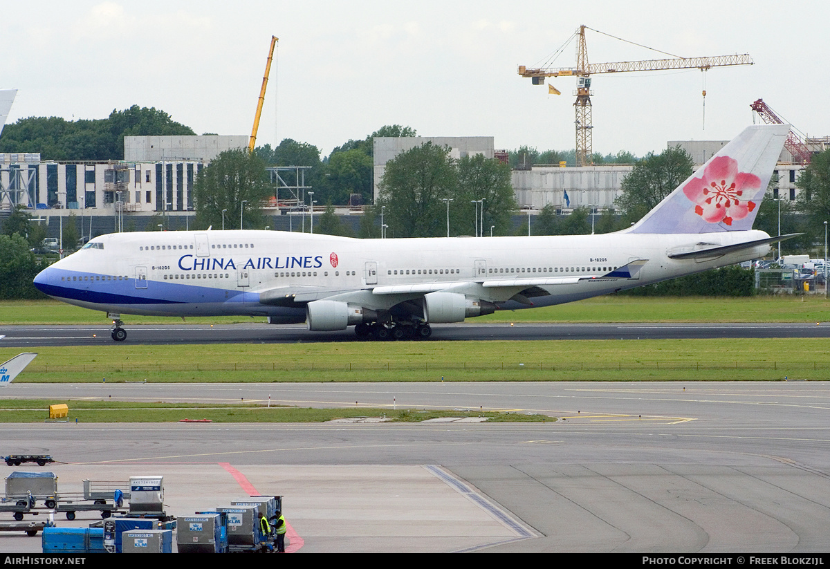 Aircraft Photo of B-18205 | Boeing 747-409 | China Airlines | AirHistory.net #359336