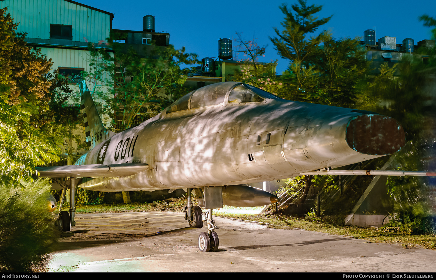 Aircraft Photo of 0011 / 31566 | North American F-100F Super Sabre | Taiwan - Air Force | AirHistory.net #359429