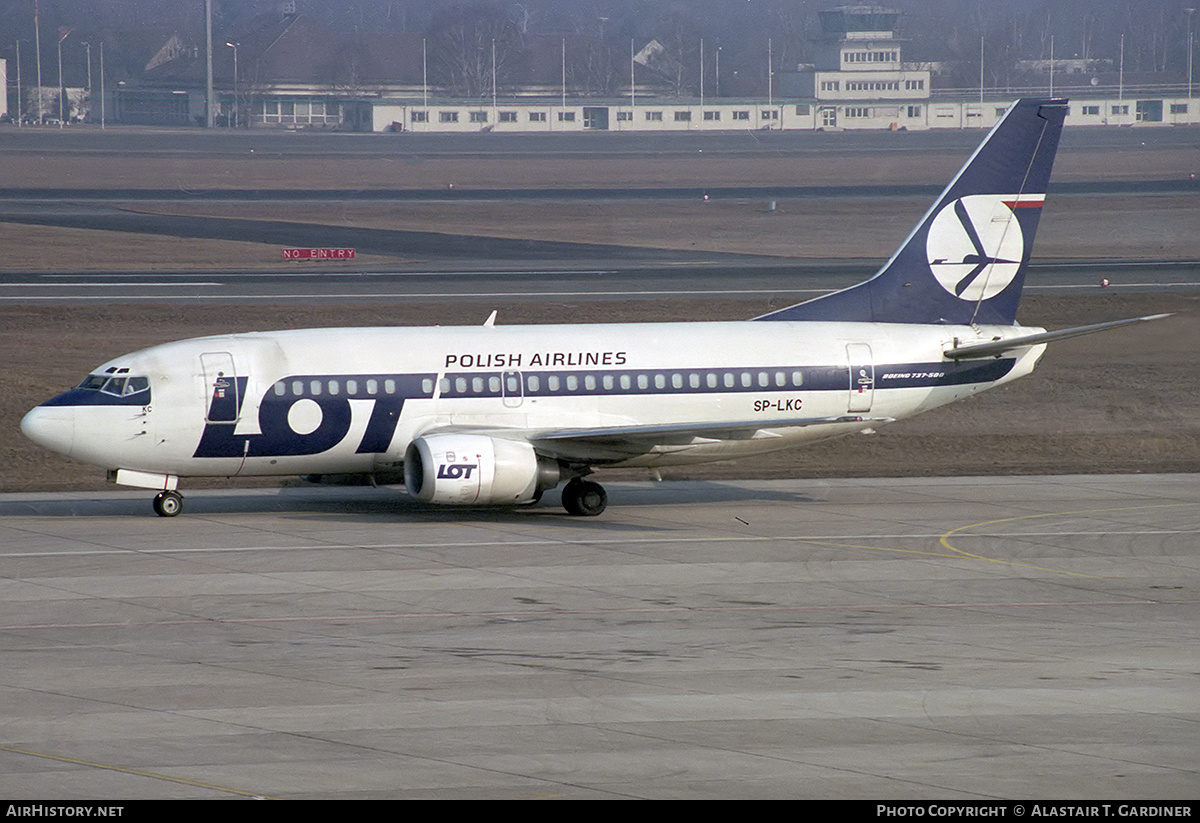 Aircraft Photo of SP-LKC | Boeing 737-55D | LOT Polish Airlines - Polskie Linie Lotnicze | AirHistory.net #359570