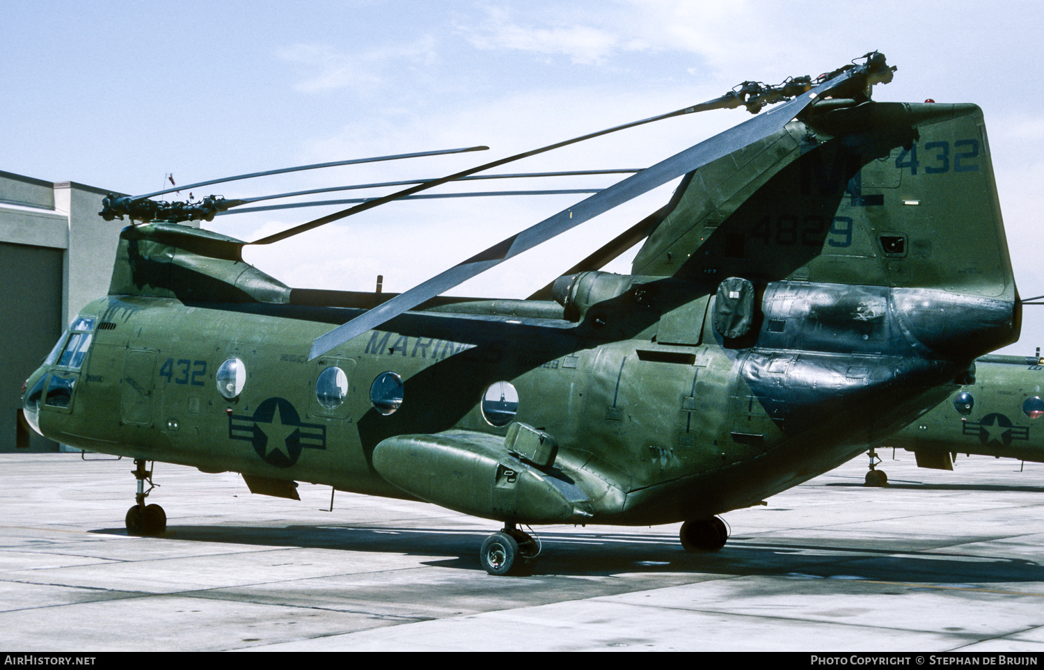 Aircraft Photo of 154829 / 4829 | Boeing Vertol CH-46D Sea Knight | USA - Marines | AirHistory.net #359589