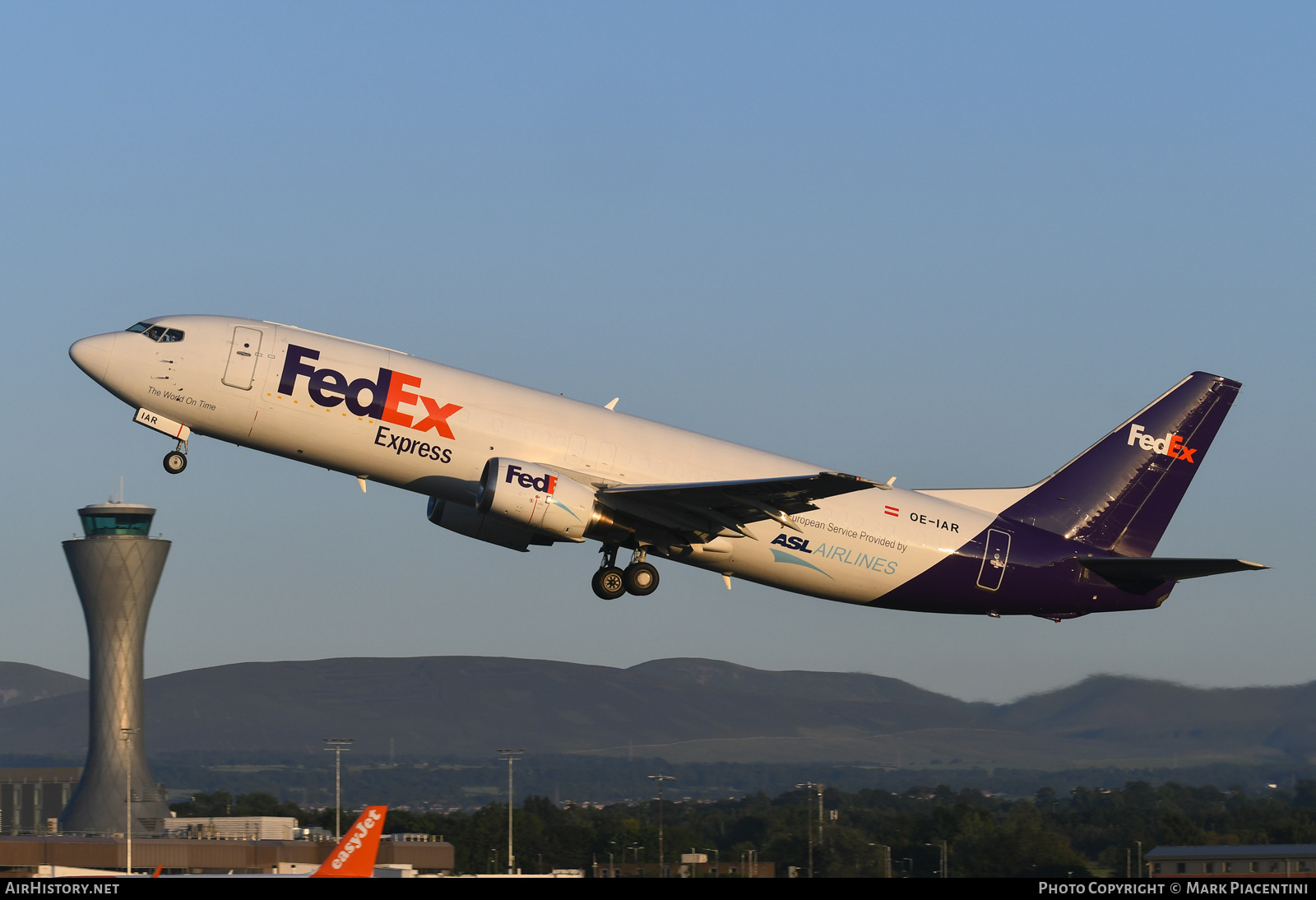 Aircraft Photo of OE-IAR | Boeing 737-4M0(BDSF) | FedEx Express - Federal Express | AirHistory.net #359699