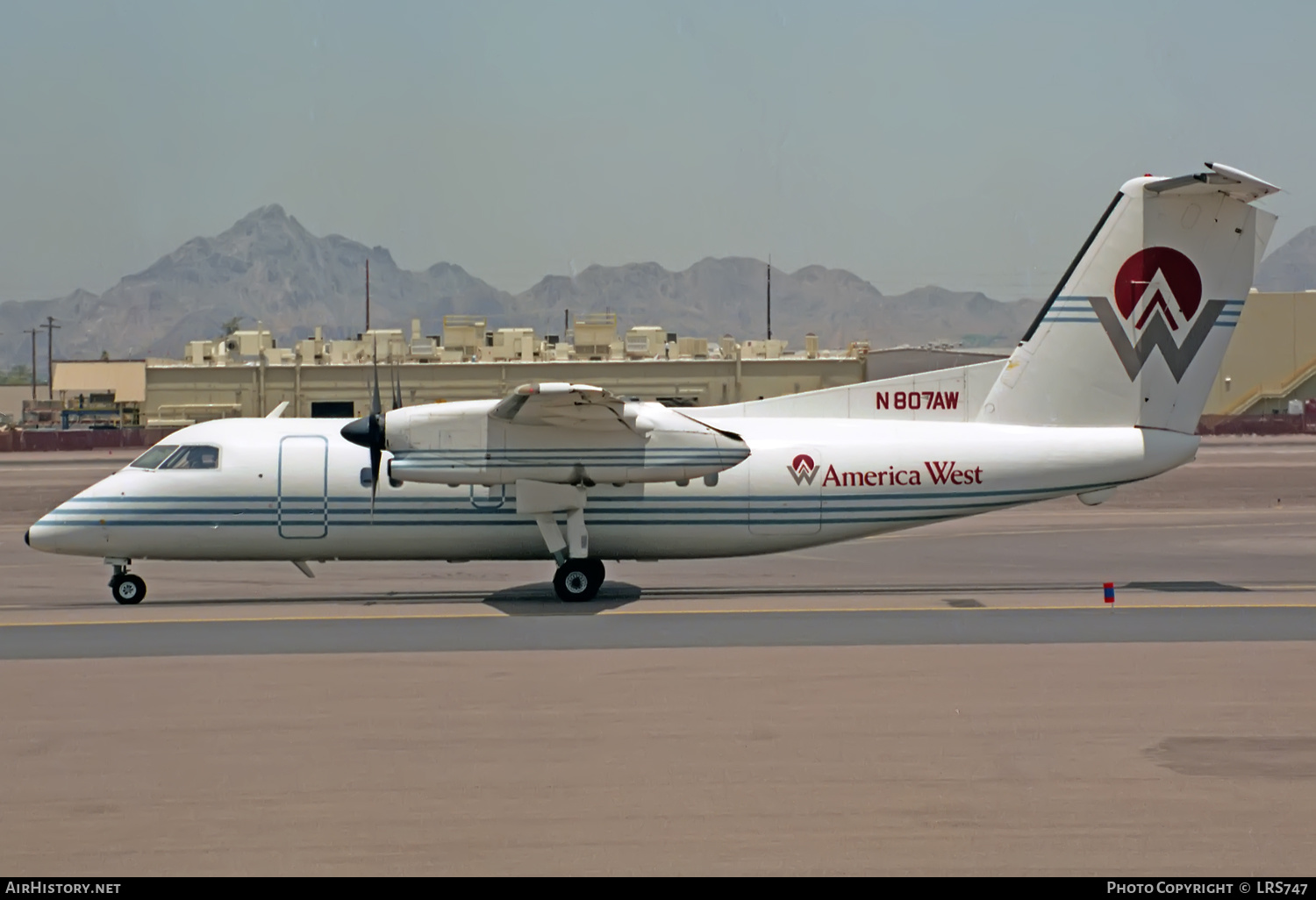 Aircraft Photo of N807AW | De Havilland Canada DHC-8-102 Dash 8 | America West Airlines | AirHistory.net #359708