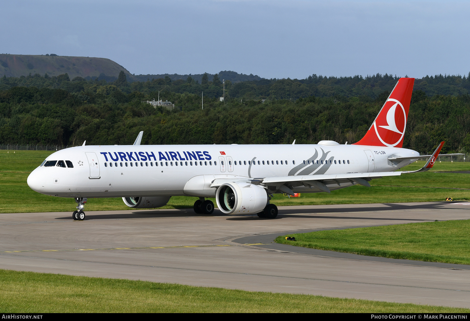 Aircraft Photo of TC-LSN | Airbus A321-271NX | Turkish Airlines | AirHistory.net #359709