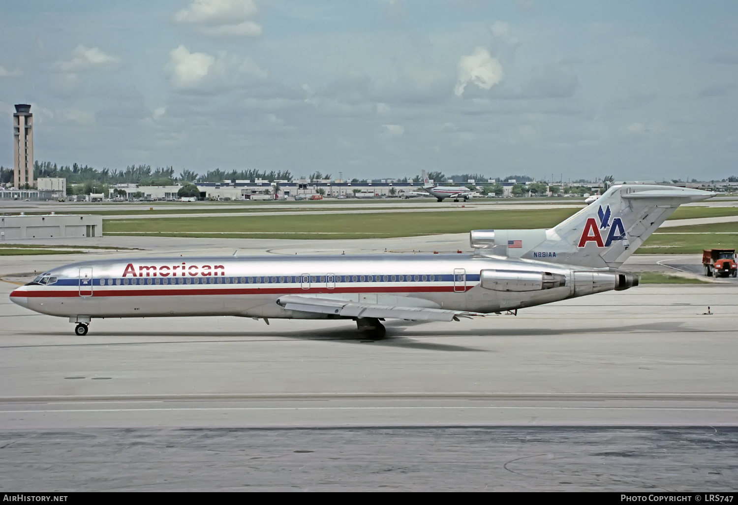 Aircraft Photo of N881AA | Boeing 727-223/Adv | American Airlines | AirHistory.net #359720