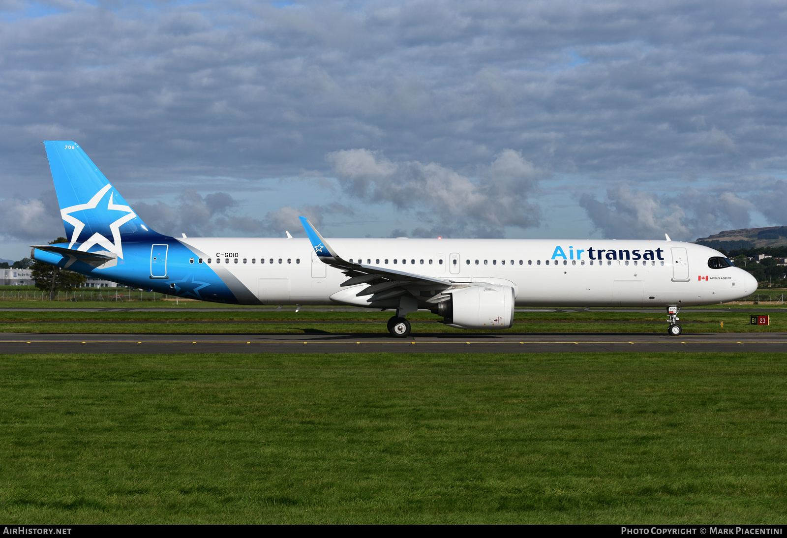 Aircraft Photo of C-GOIO | Airbus A321-271NX | Air Transat | AirHistory.net #359722