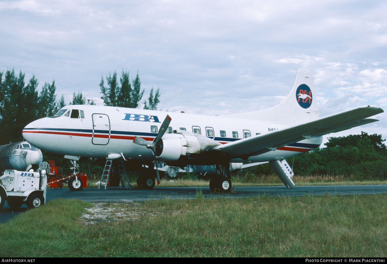 Aircraft Photo of N40423 | Martin 404 | PBA - Provincetown-Boston Airline | AirHistory.net #359769