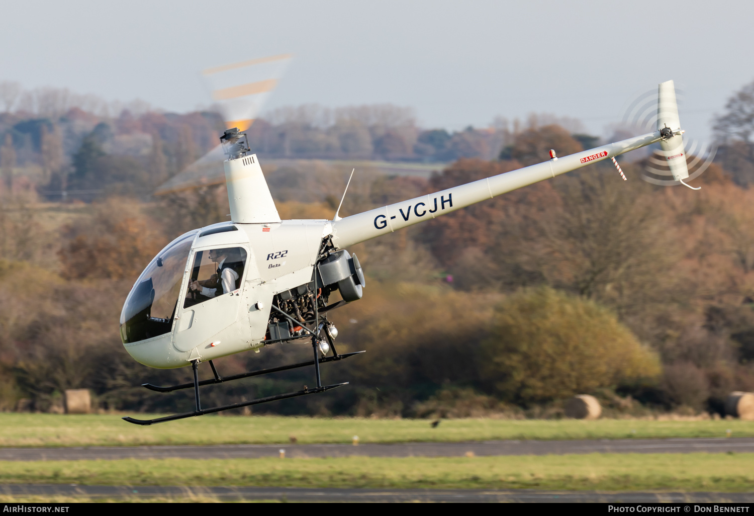 Aircraft Photo of G-VCJH | Robinson R-22 Beta | AirHistory.net #359814
