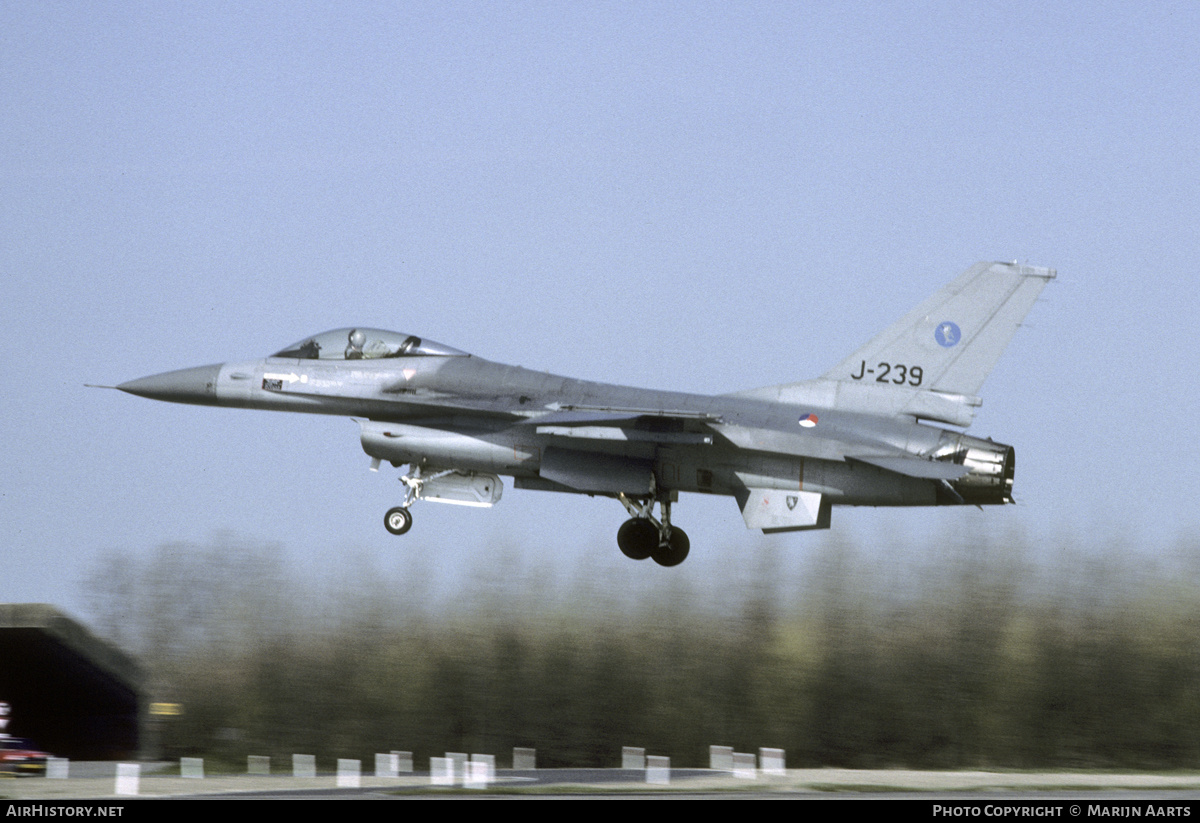 Aircraft Photo of J-239 | General Dynamics F-16A Fighting Falcon | Netherlands - Air Force | AirHistory.net #359903