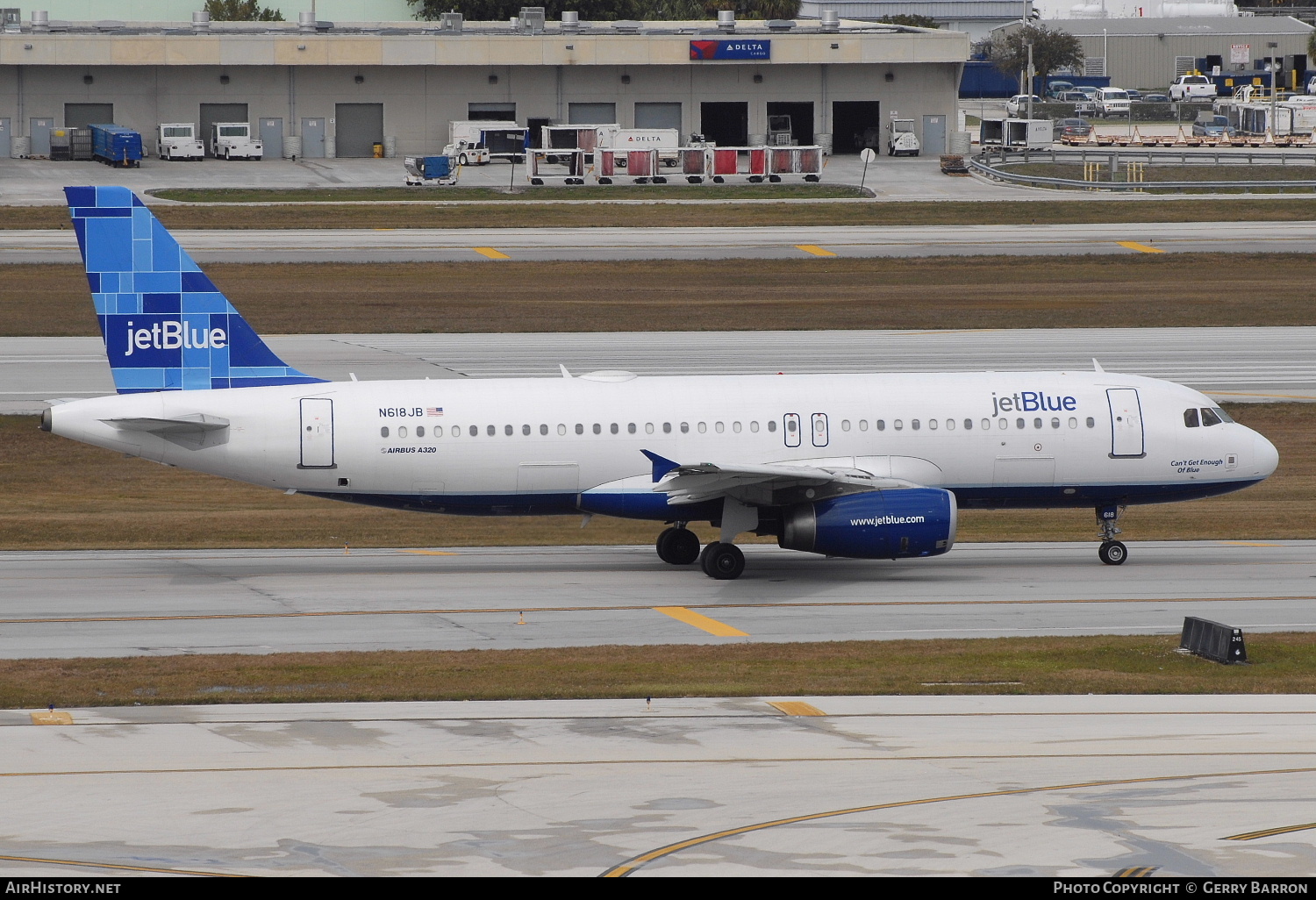 Aircraft Photo of N618JB | Airbus A320-232 | JetBlue Airways | AirHistory.net #359916