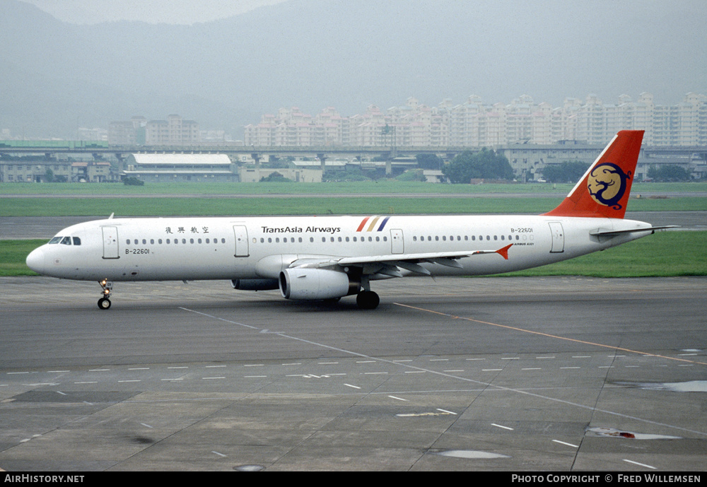 Aircraft Photo of B-22601 | Airbus A321-131 | TransAsia Airways | AirHistory.net #360061